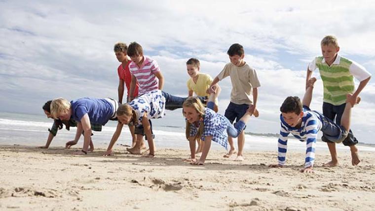 Maxiclub con actividades para adolescentes en hoteles de verano