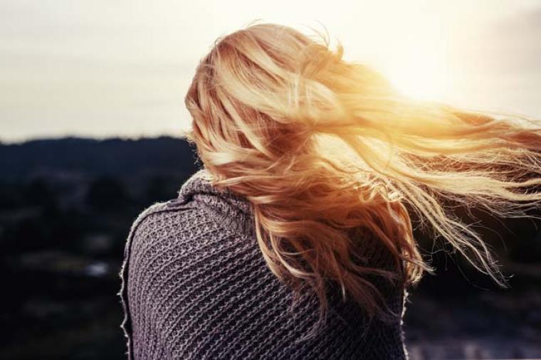Trucos para reparar el cabello después del verano