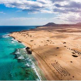 Corralejo destaca por sus grandes playas de agua cristalina grandes playas de Corralejo