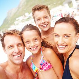 La familia que viaja junta permanece unida 