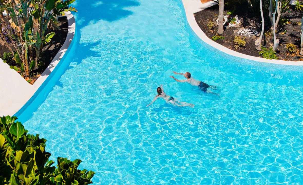 Área Piscina Elba Castillo San Jorge