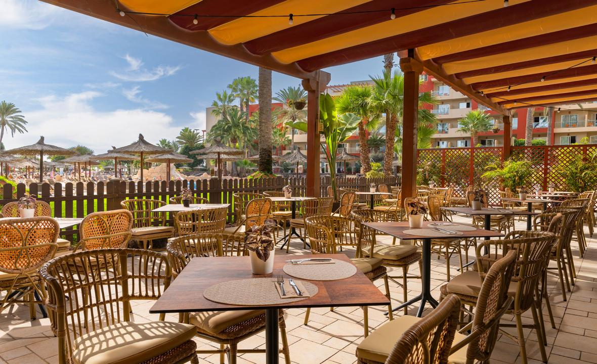 06-Buffet-Restaurant-Terrace.jpg 06-Buffet-Restaurant-Terrace.jpg