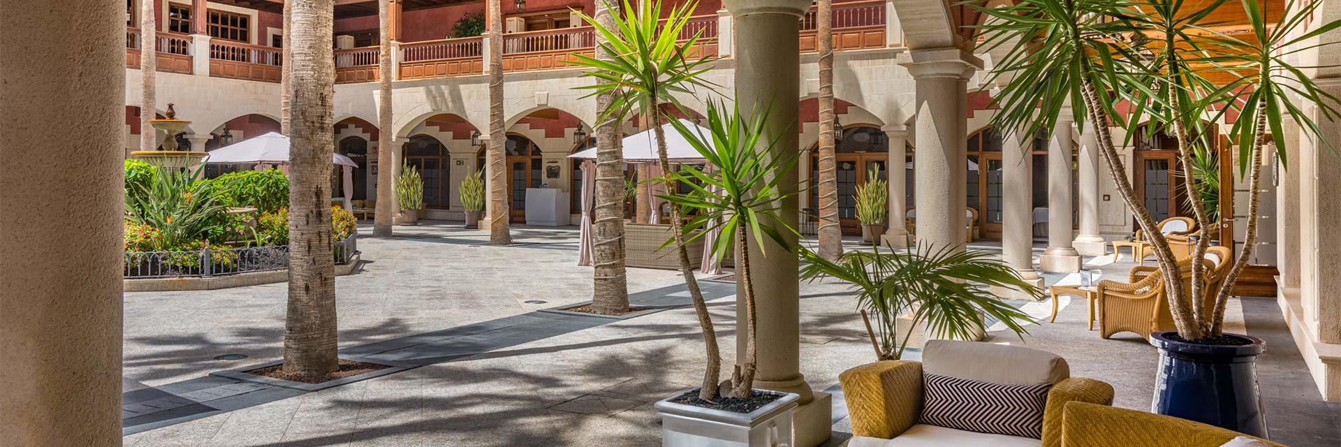 Patio Canario, Elba Palace Golf Boutique Hotel