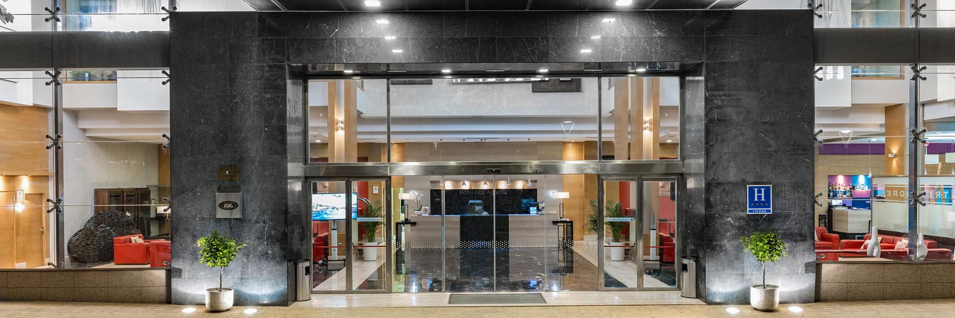 Entrada Hotel Elba Almería