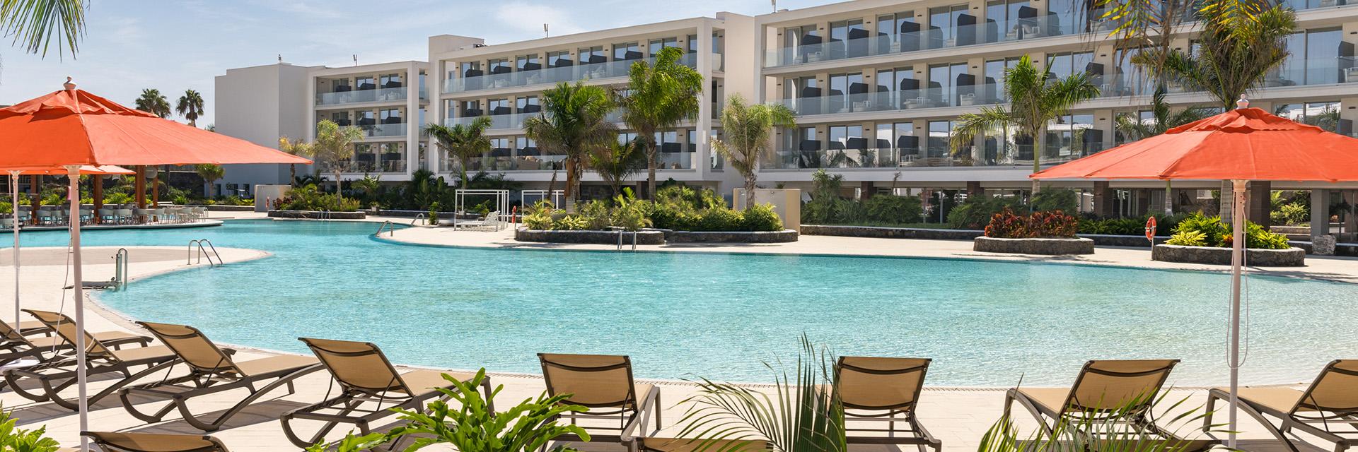 Piscina principal, Elba Corralejo Resort & Spa