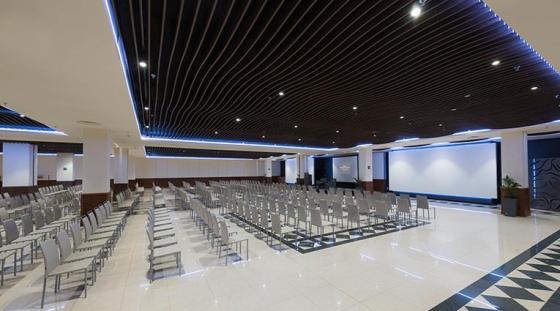 Salón Neptuno Escuela 154 participantes Hotel Elba Madrid Alcalá