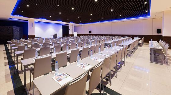 Salón Neptuno Escuela 154 participantes Hotel Elba Madrid Alcalá